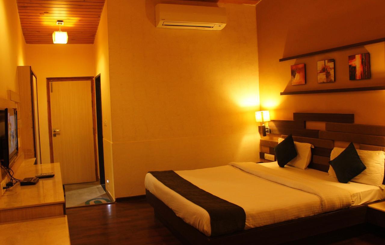 Hotel Mount Regency Mount Abu Eksteriør bilde